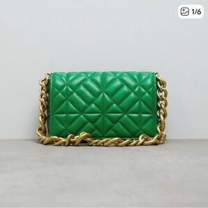 Zara Quilted Emerald Crossbody with Chunky Gold Chain